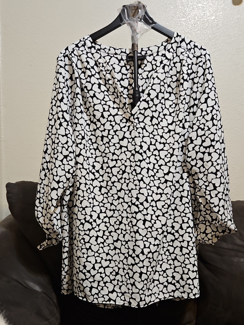 Lane Bryant Black & White Heart-Print V-Neck Tunic